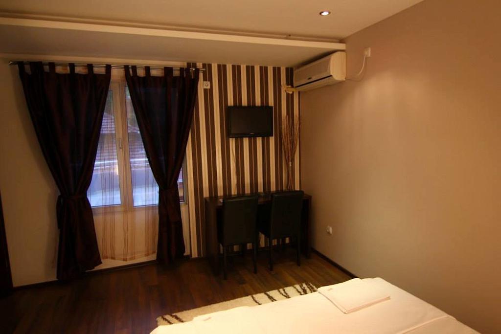 Lira Inn Ni Δωμάτιο φωτογραφία