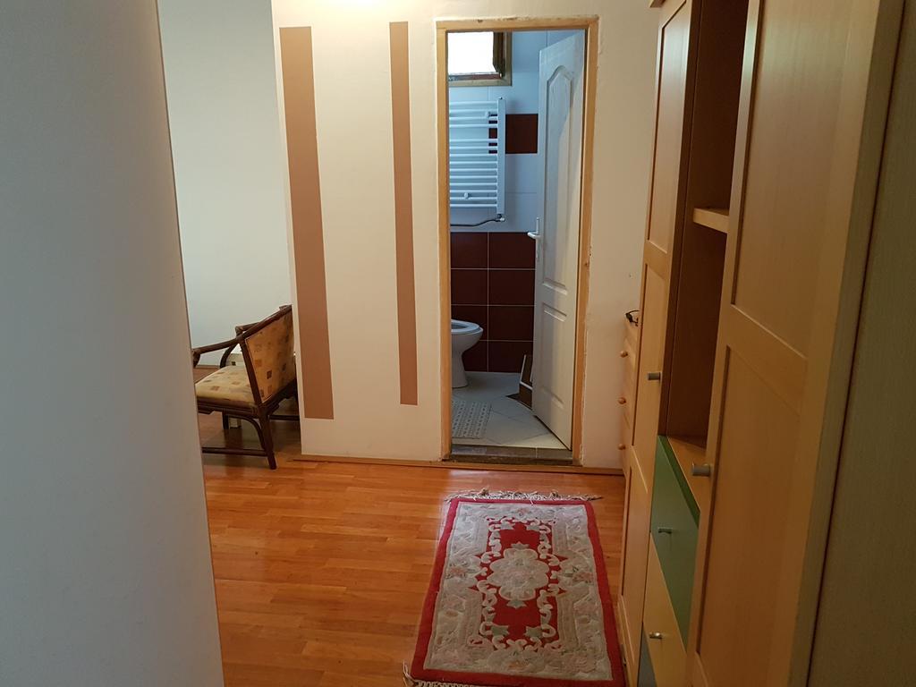 Lira Inn Ni Εξωτερικό φωτογραφία