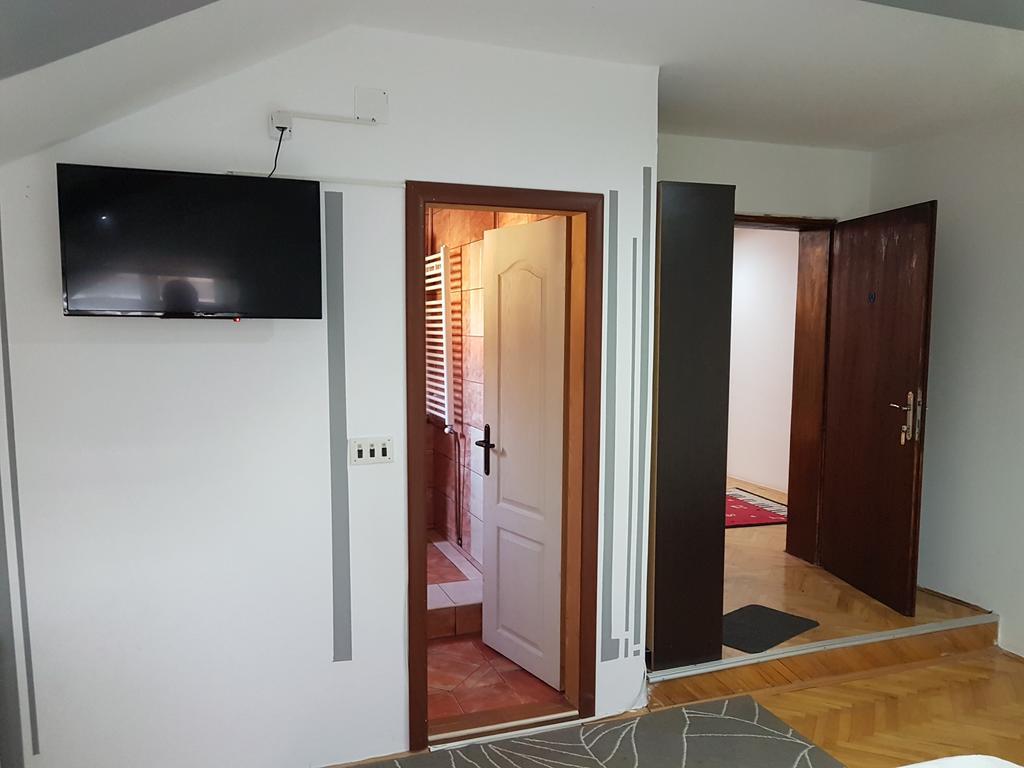 Lira Inn Ni Εξωτερικό φωτογραφία