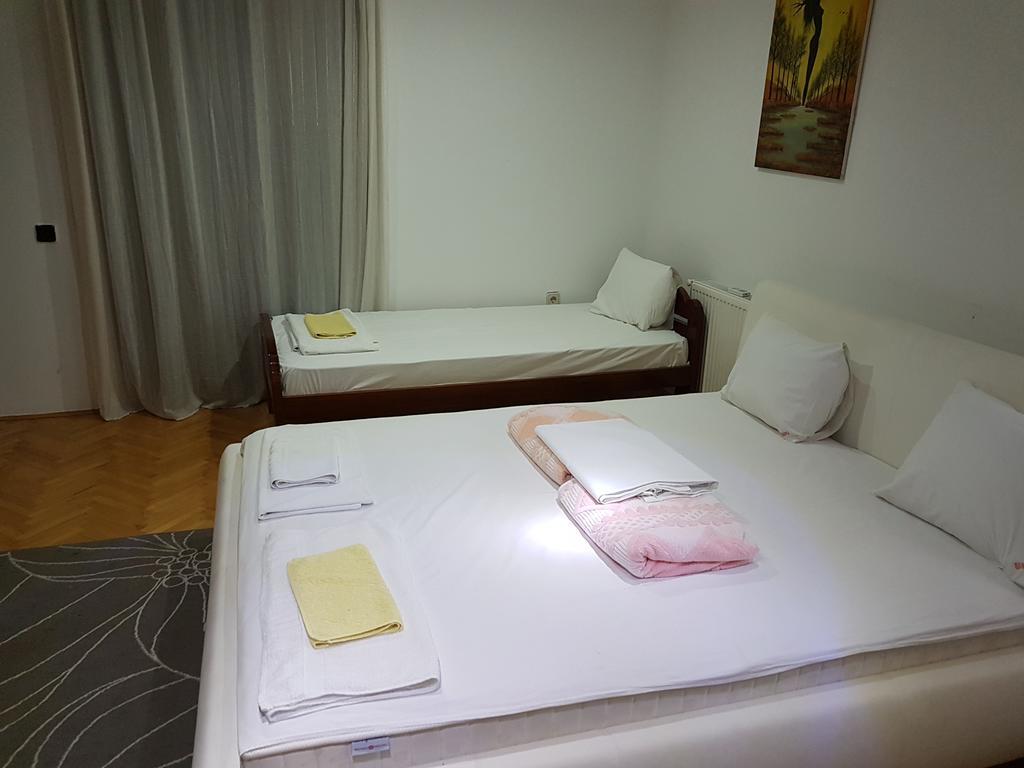 Lira Inn Ni Εξωτερικό φωτογραφία