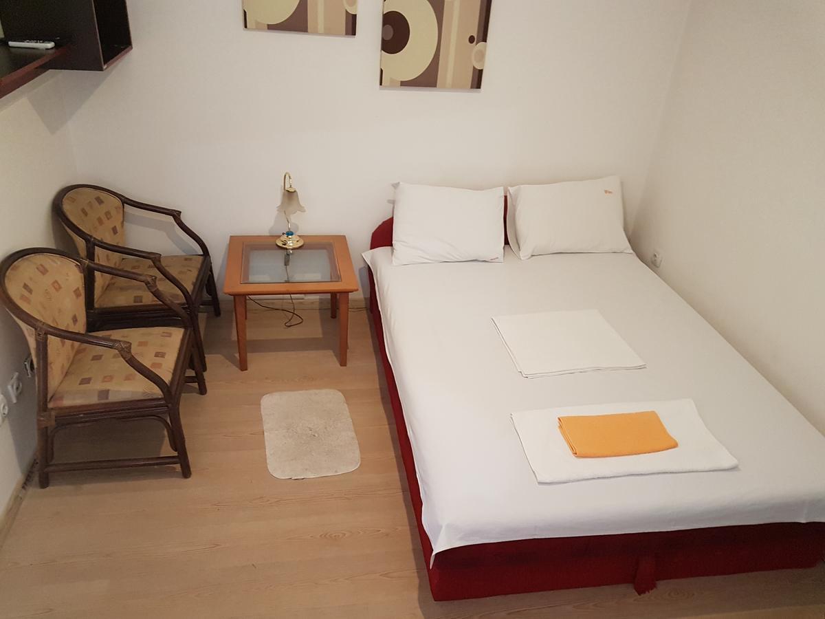 Lira Inn Ni Εξωτερικό φωτογραφία